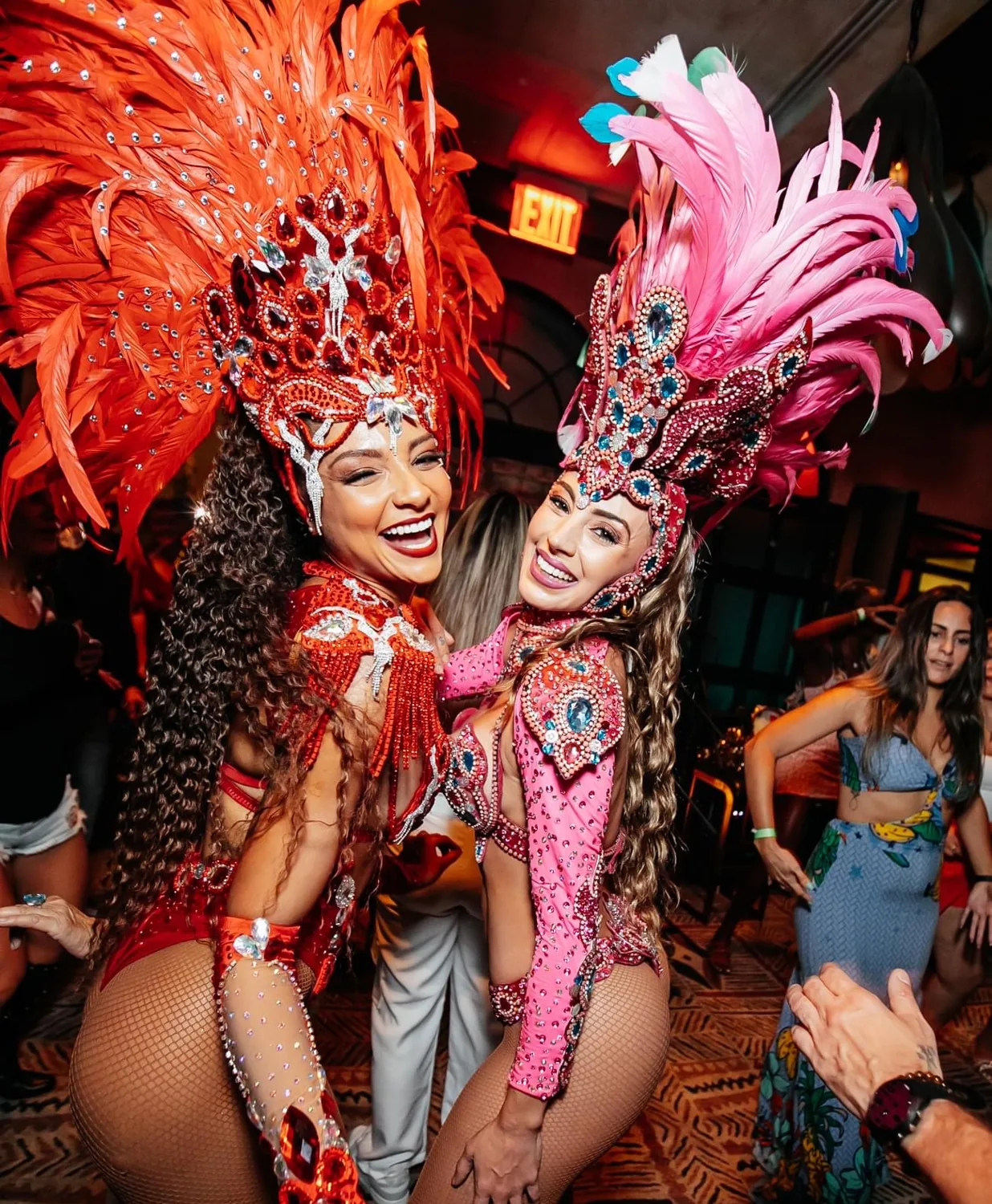 Extra Dancers by Samba Queens
