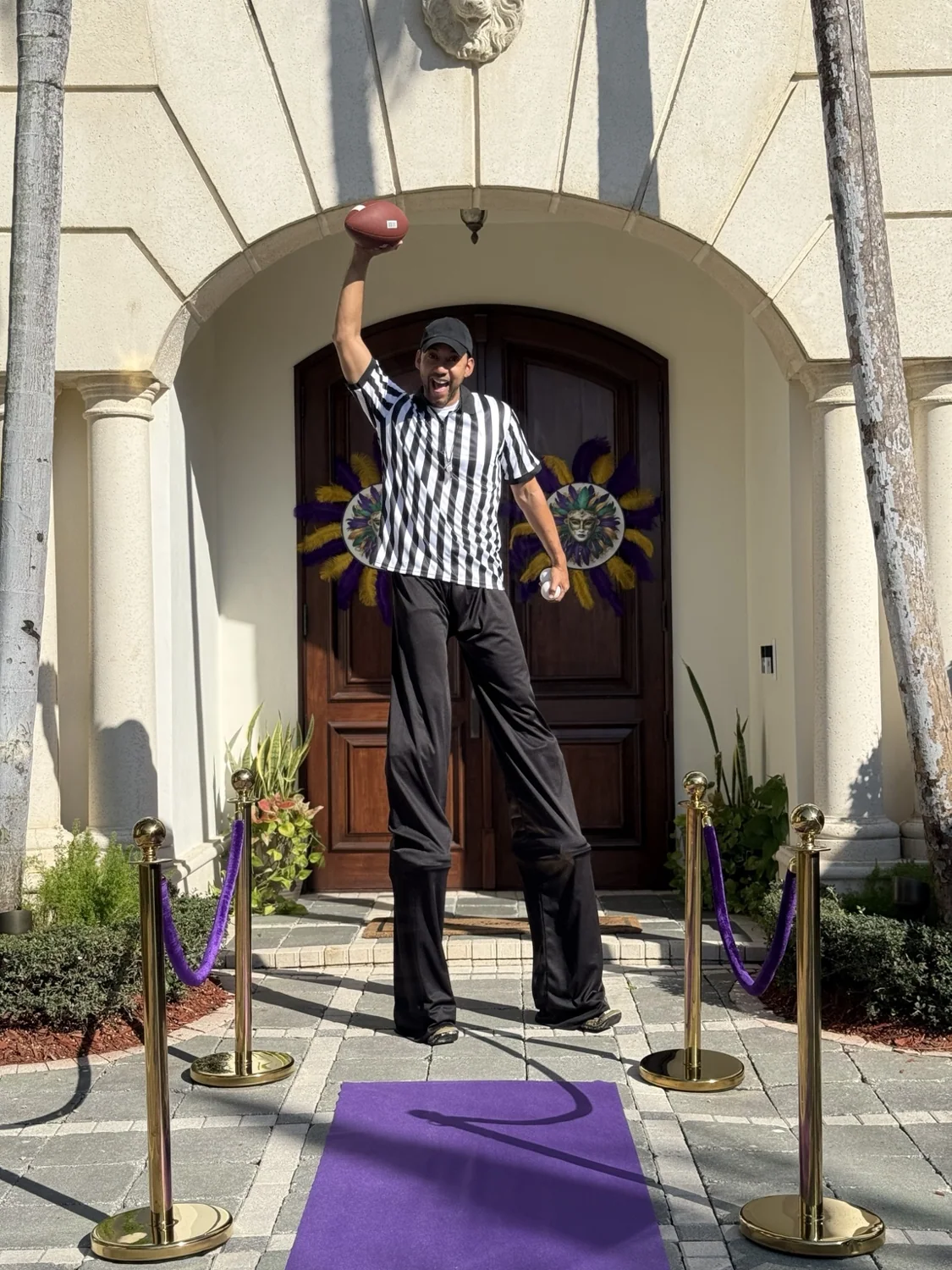 Stilt performer